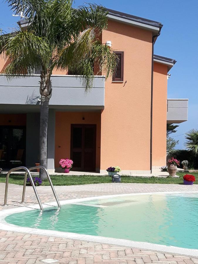 Beb Oasi Marina Bed and Breakfast Campofelice Di Roccella Buitenkant foto