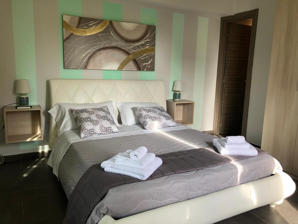 Beb Oasi Marina Bed and Breakfast Campofelice Di Roccella Buitenkant foto